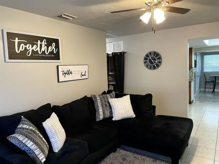 The Black&White Condo - Image 1