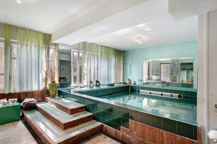 Ferienhaus \"Casa Vacanza il Noce\" mit Innenpool, 4 Balkonen & WLAN - Image 1