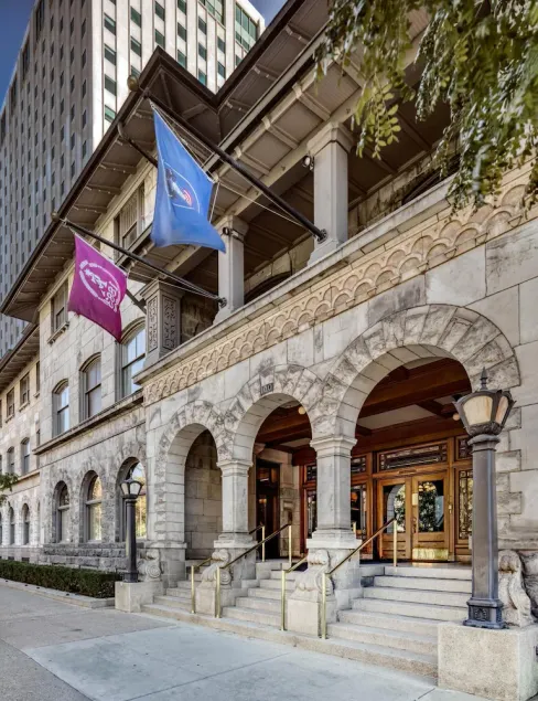 Alta Club - Image 1