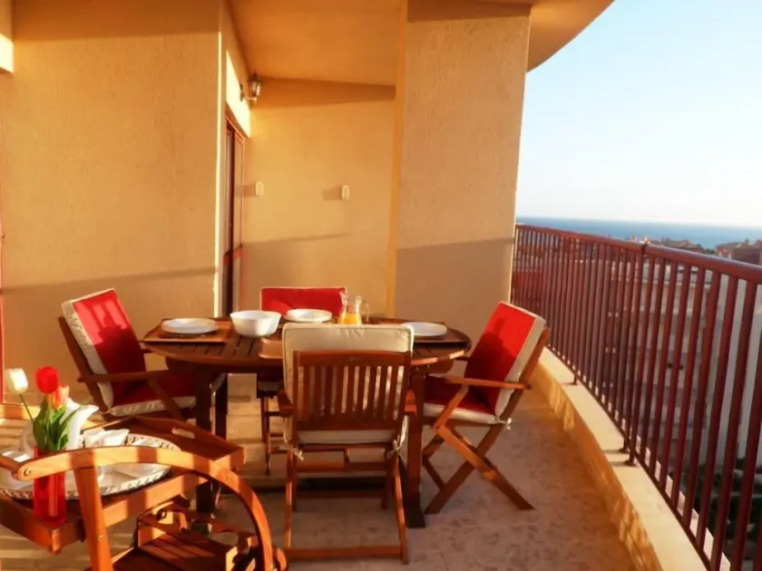 apartment/ flat - 3 rooms - 4/6 persons - Pool, beach, sun and fun on your doorstep - Image 1