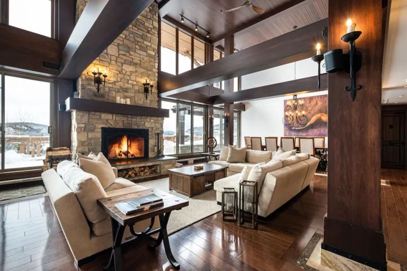 Penthouse, 9 bdr ski in/out, steps to Village - Image 1