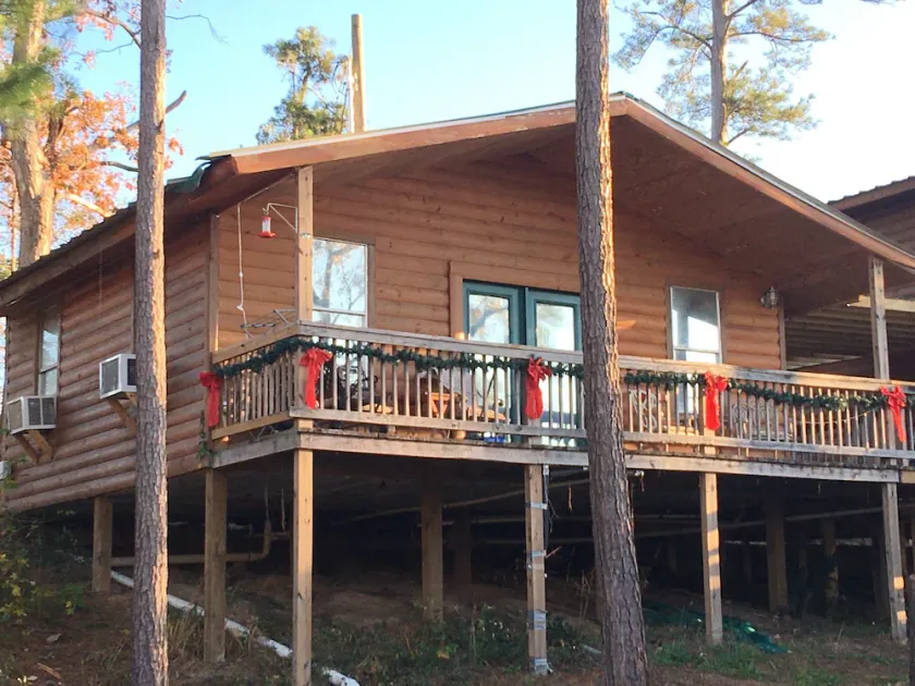 ♦ ️Lakeside Cabin # 3 på Lake Livingston, Onalaska. Texas - Image 1