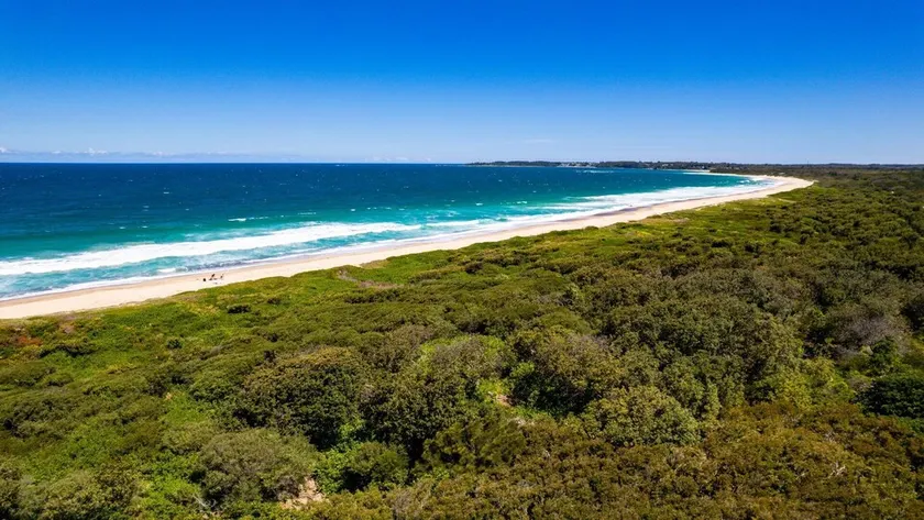 Aquavista Beach, Lake, Sun, and Sand - Image 1