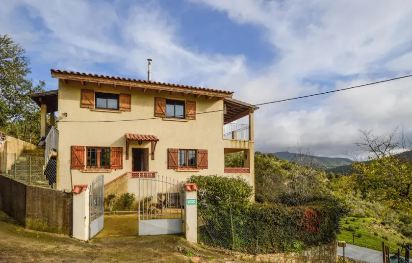Amazing Apartment In Porticcio - Image 1