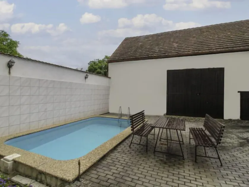 Holiday Home Vlhlavy u Hluboké by Interhome - Image 1