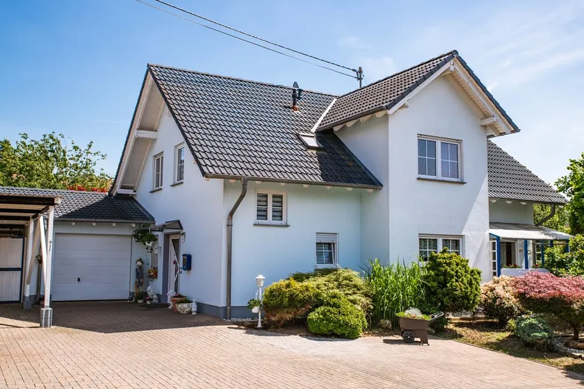 The blue house in Dürrholz in the Westerwald - Image 1