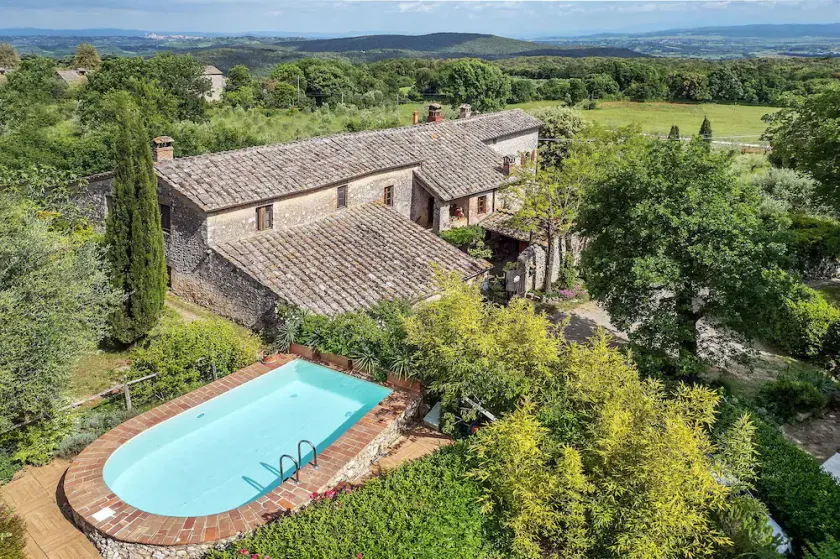 Landhus i Monteriggioni med 6 soveværelser som kan rummer 12 - Image 1