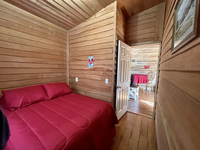 Rudy’s roost Rental Cabin - near Back of the Dragon Route 16 - Image 1