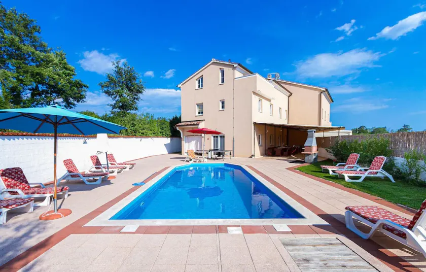 Beautiful Home In Cere - Image 1