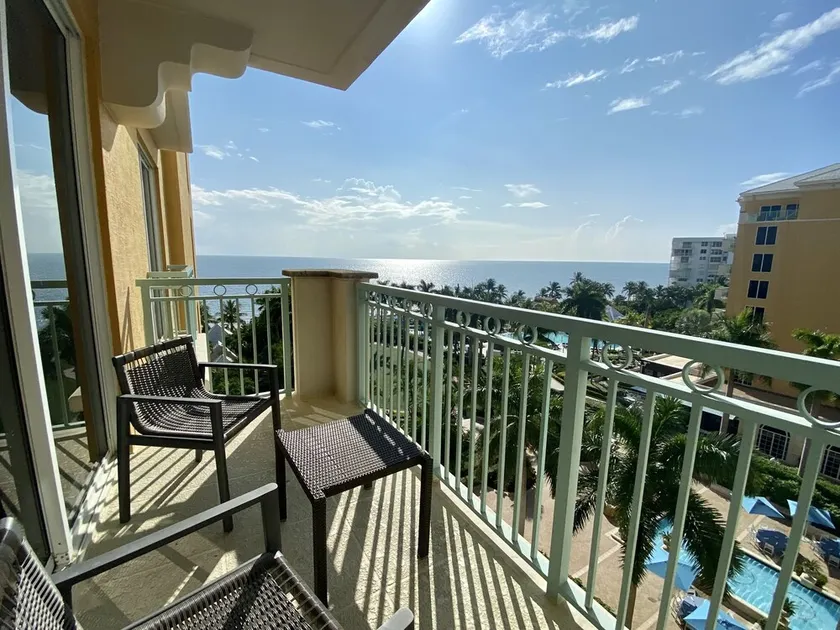 Voir Ritz-Carlton 1 Bdrm Ocean Res. Suite w balcon - Image 1