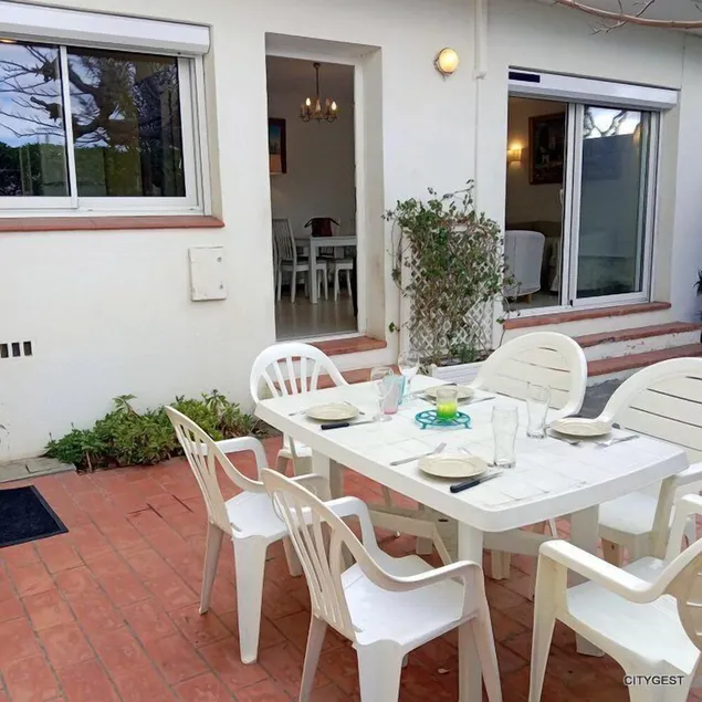 6CRSUD1- Air-conditioned family house for 6 near the beach - Image 1