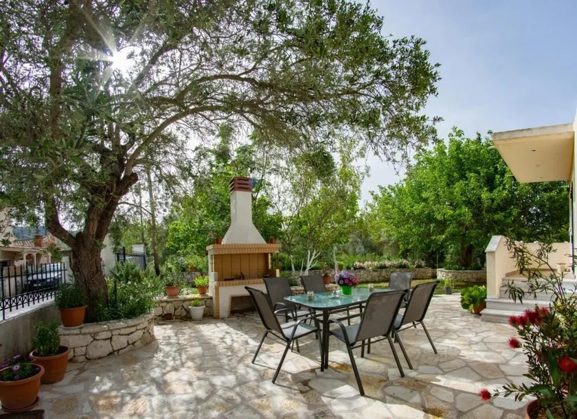 Nikis Country House - Lefkada BnB Private Parking - Image 1