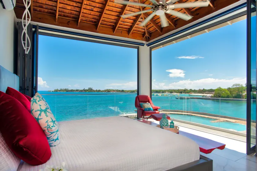Luxe Grand Villa: New, Ultra Modern Luxury 6 Bedroom private beach villa. - Image 1