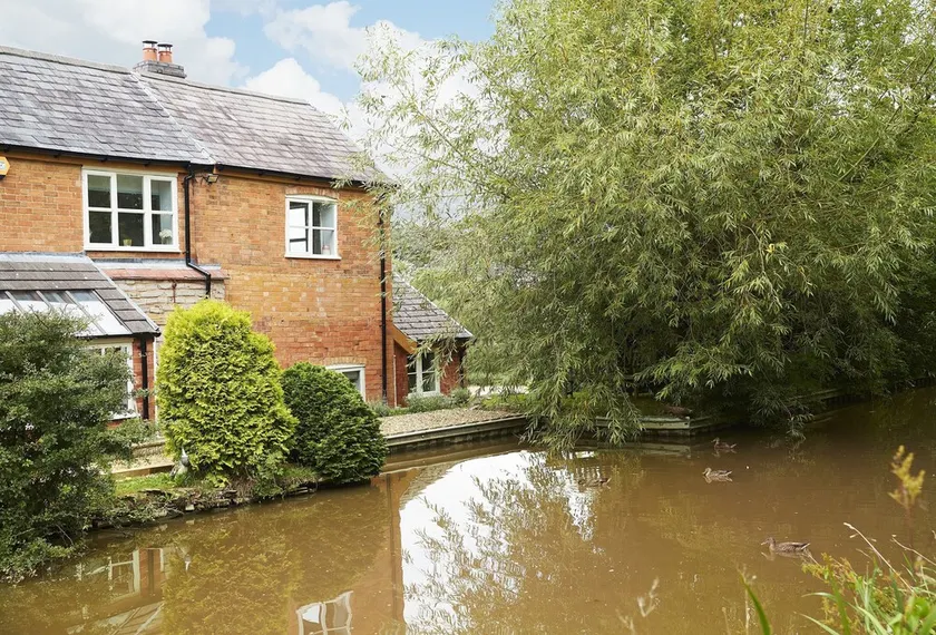 Two bedroomed property situation in a beautiful secluded location with patio area overlooking fields - Image 1