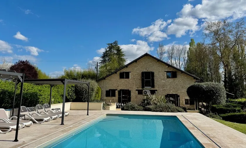 Acabanes - Luxury Dordogne Villa - Image 1