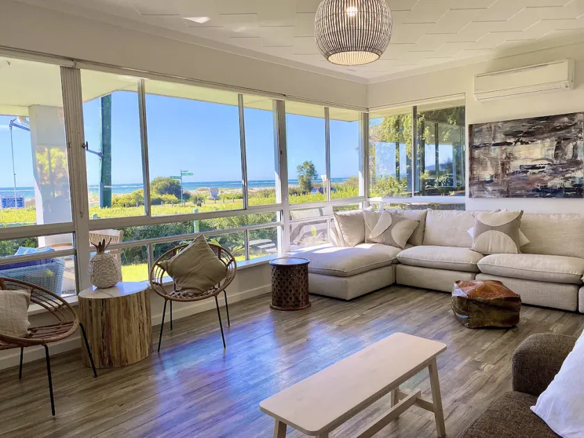 Sandbars Beach House. Stunning views - Directly opposite the beach! - Image 1