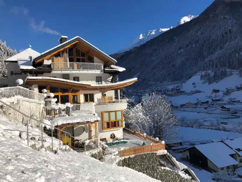 Hotel Garni Bergwelt - Image 1
