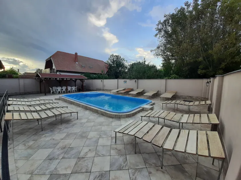 Vacation apartment/apartment for 11 guests with 100m² in Balatonlelle (125026) - Image 1