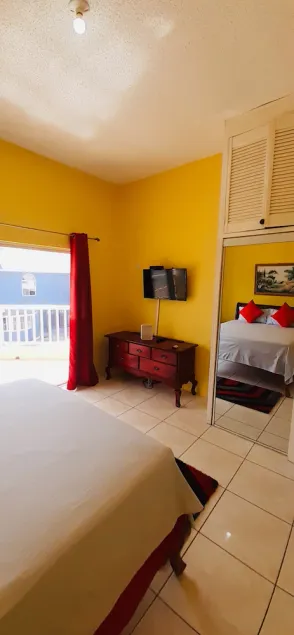 Near Ocho Rios/AC/Balcony/Hot Water/Quiet/1 Bed/10A - Image 1