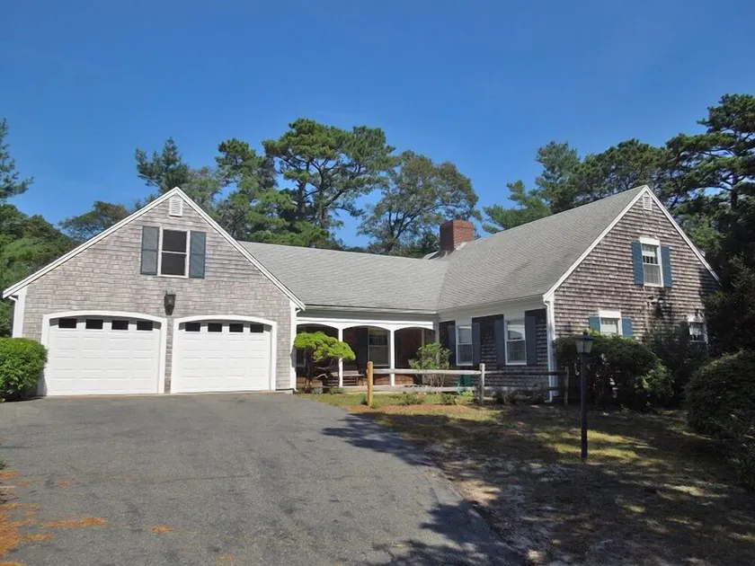 Expansive Home por Orleans Town Landing - Image 1