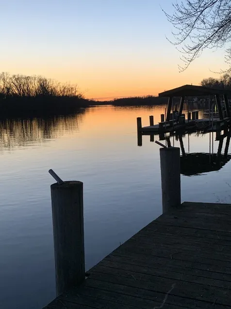 Beautiful water front cottage with beautiful views and wonderful dock  - Image 1