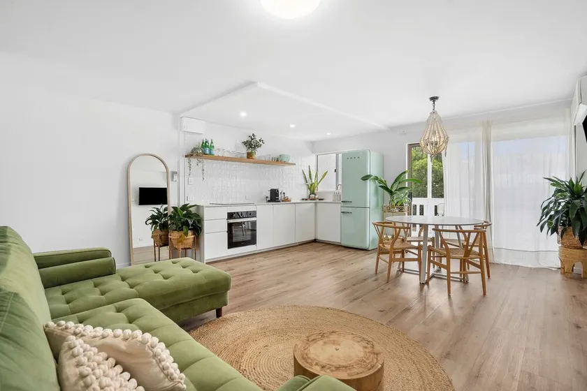 The Villa's Mooloolaba - Villa 4 - Image 1