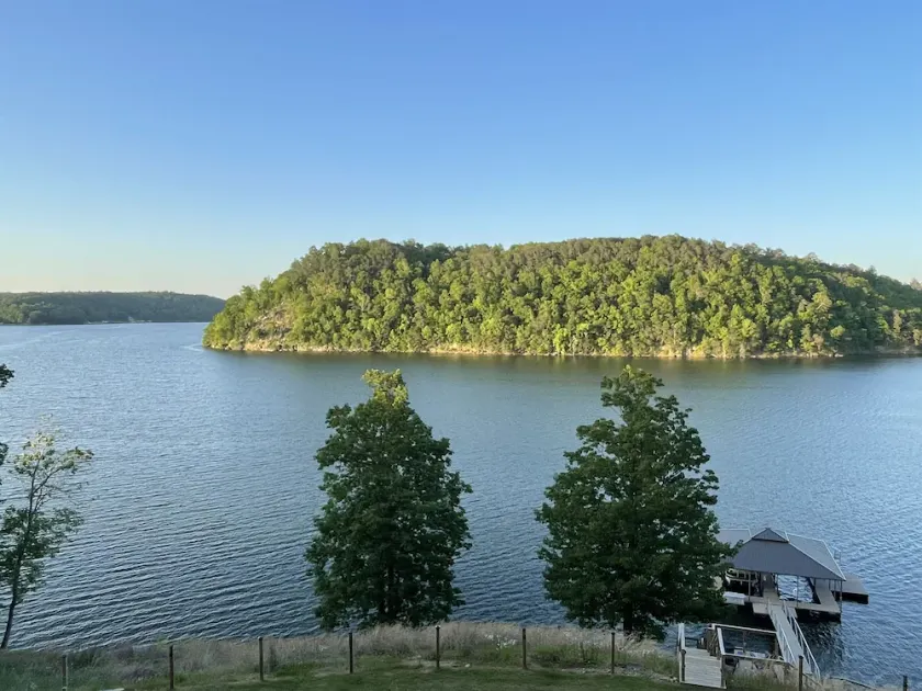 Clearwater Shores-Waterfront Stunning Views-Smith Lake, AL-5 Bedrooms-Near I-65 - Image 1