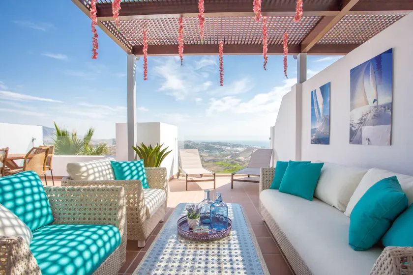 Nyt 2 BR / 2 Bad Terraced Apt Cala de Mijas med udsigt over Golf, Bjerge og Hav - Image 1