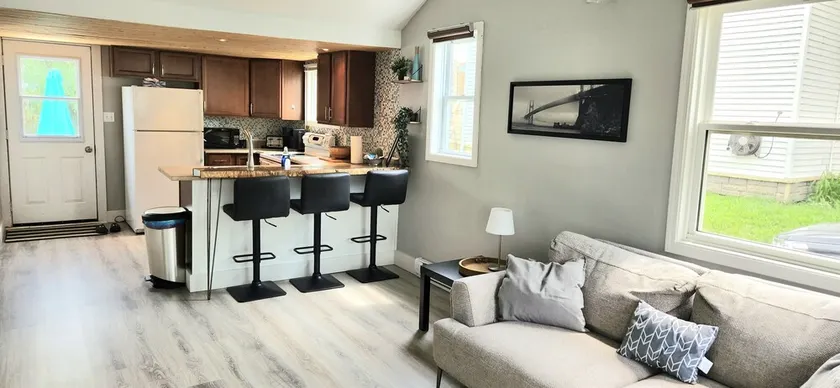 Hardy’s cute and cozy beach cottage - Image 1