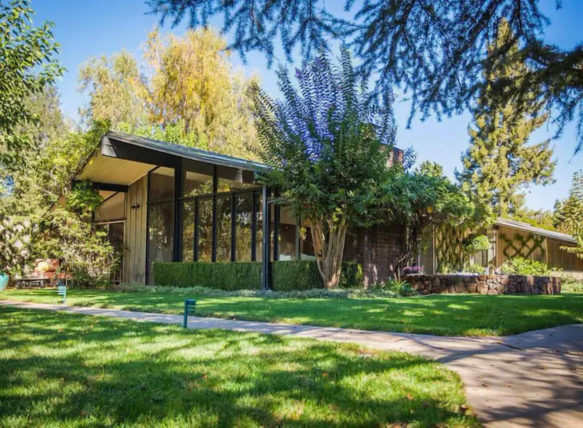 Mid-Century Modern Wine Country - Image 1