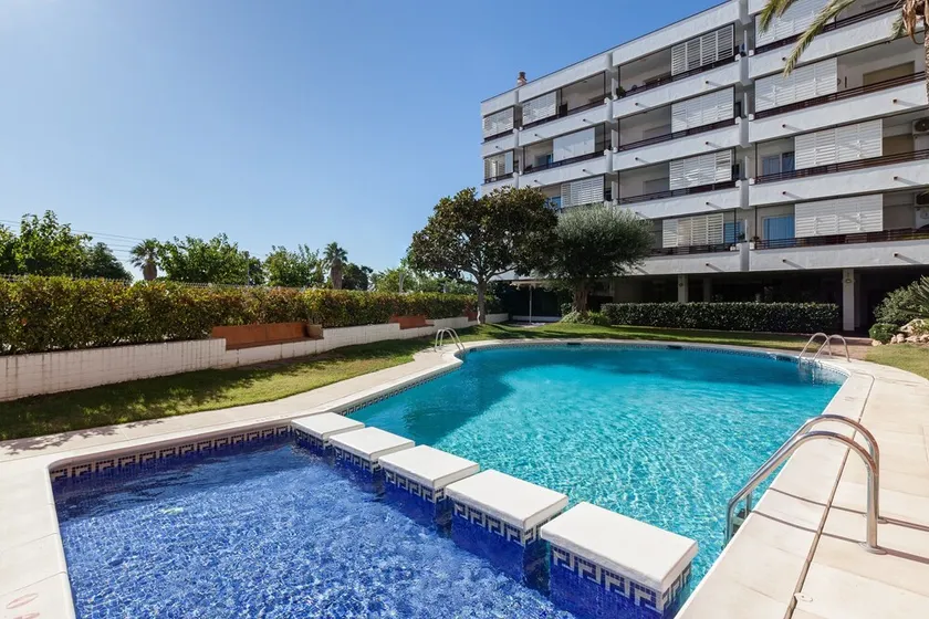 Apartment mit Meerblick, Gemeinschafts-Salzwasserpool und WLAN - Image 1