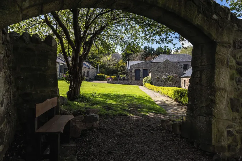 Freesia Cottage - Image 1
