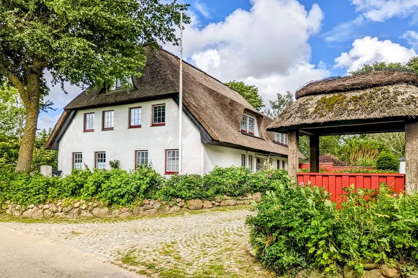 Cozy vacation apartment for two people in Vollerwiek near St. - Image 1
