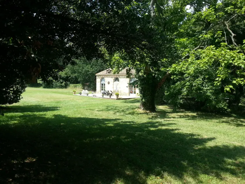 Restored character house in a park with private heated swimming pool  - Image 1