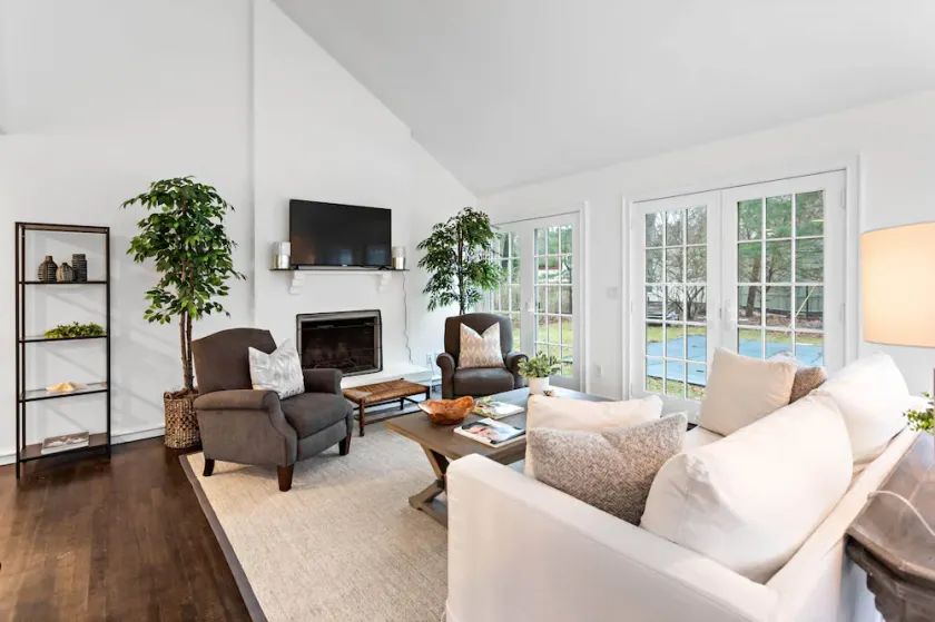 Awesome Casa: Getaway! - Image 1