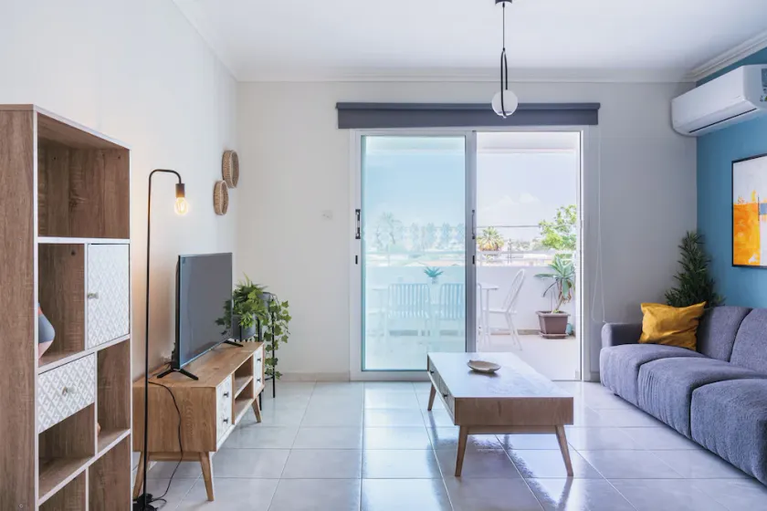 Sweet retreat 2-BR Apartment in Mackenzie - Image 1