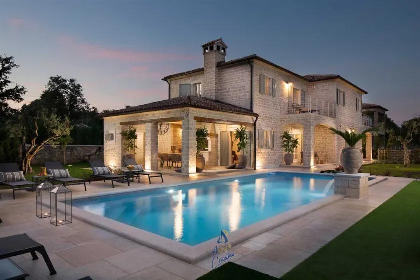 Exquisite Landvilla für 8 mit Pool, Bio-Garten und Spielplätzen - Image 1