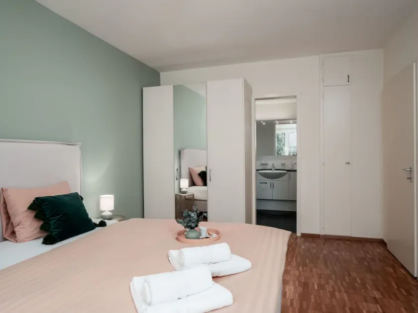 Smuk lejlighed for 4 gæster med WIFI, TV, balkon og kæledyr tilladt - Image 1