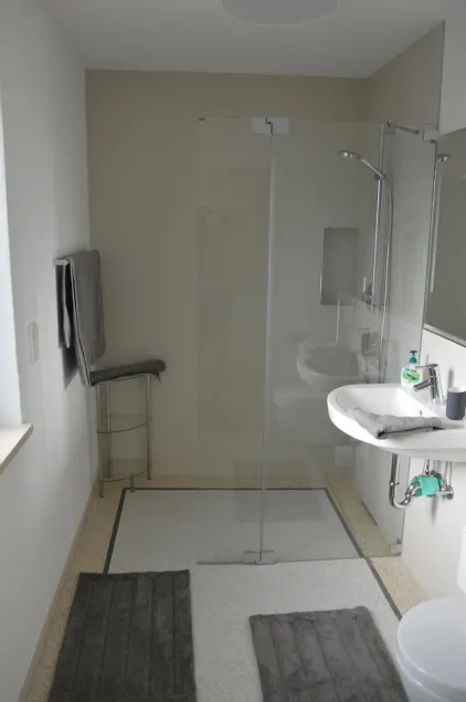 Stylish full service apartment in TOP LOCATION - Image 1