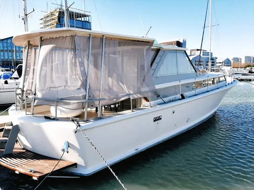 Bateau le New York, un logement sur le port de Bordeaux - Image 1