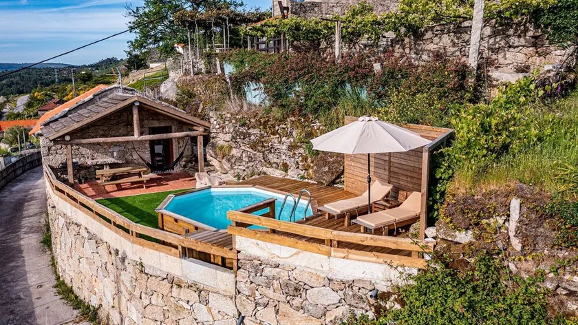 Chalé dos Penedos, sossego e piscina privada - Image 1