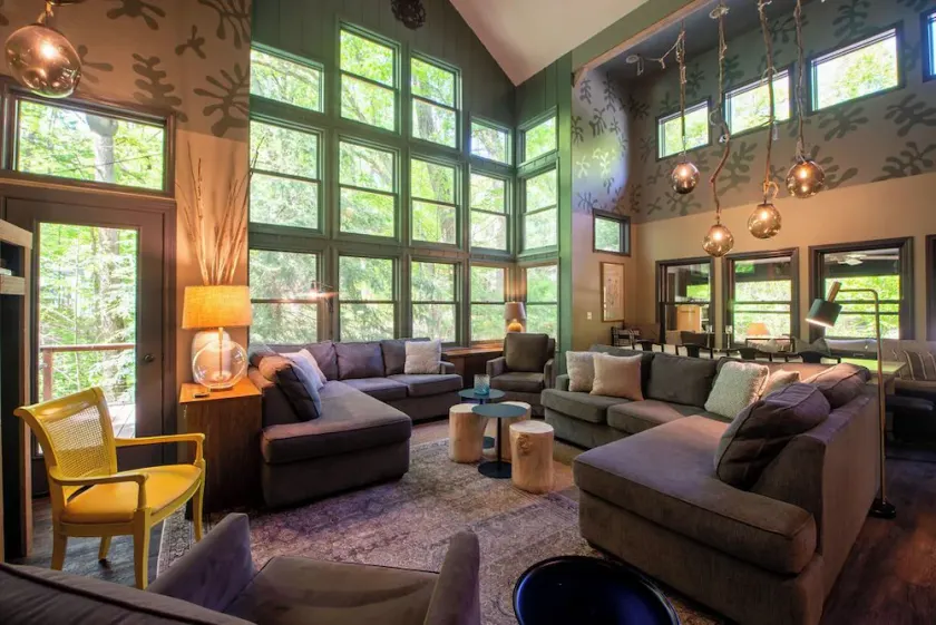 Harbert Home & Guest House--just steps to the beach!! - Image 1