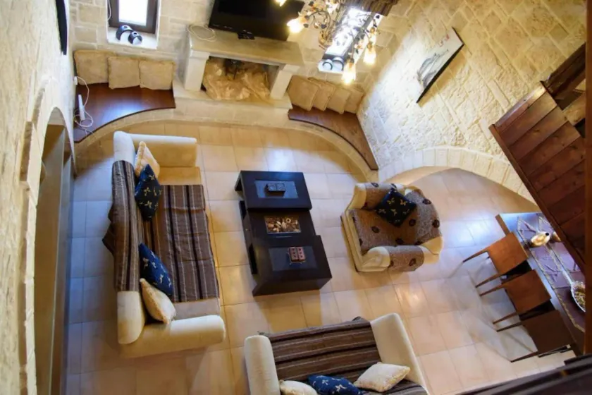 Stone and Wood Villa - Image 1