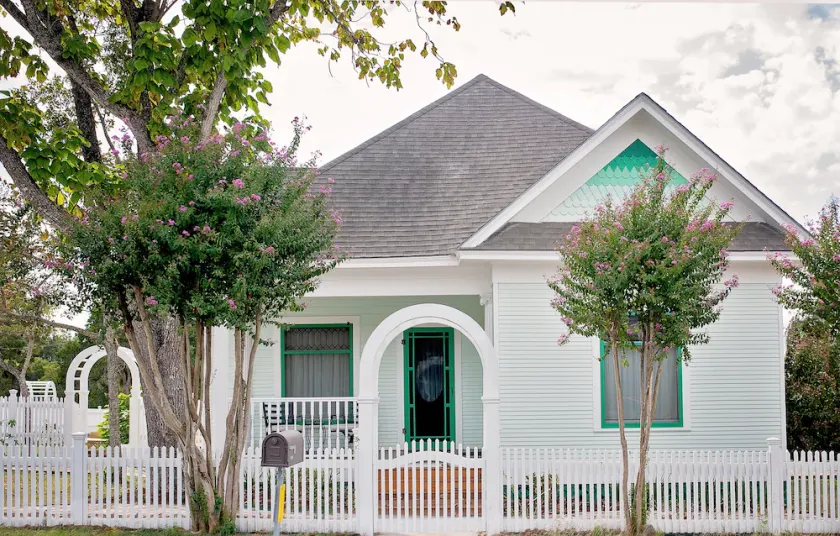 Beautiful, meticulously restored 1908 home. - Image 1