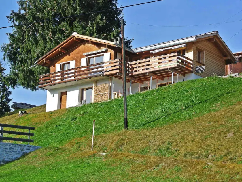Ferienhaus Larix by Interhome - Image 1
