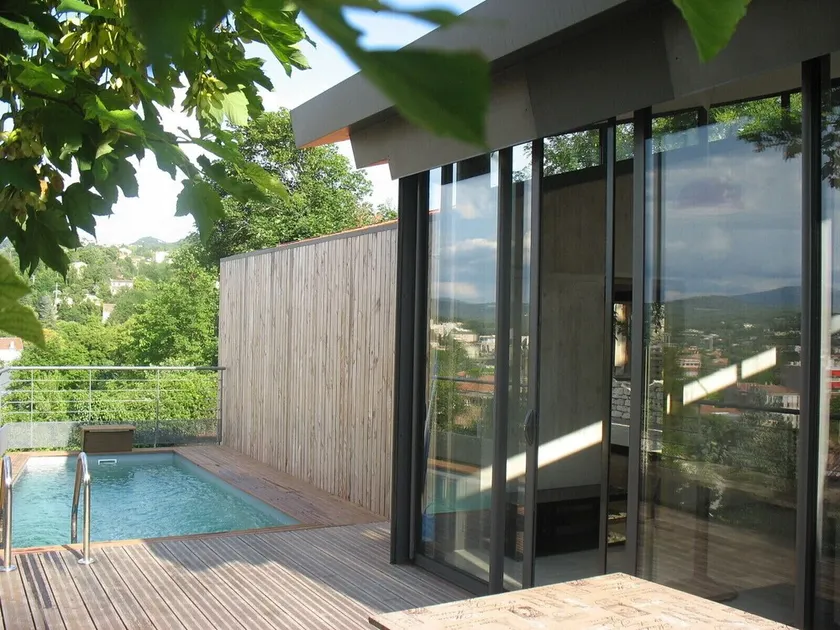 Maison en bois moderne avec piscine privée au coeur du Luberon - Image 1