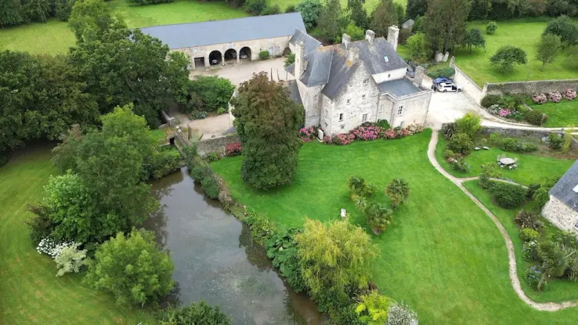 Castle and cottage for 22 people near the sea and d-day beaches in Normandy - Image 1