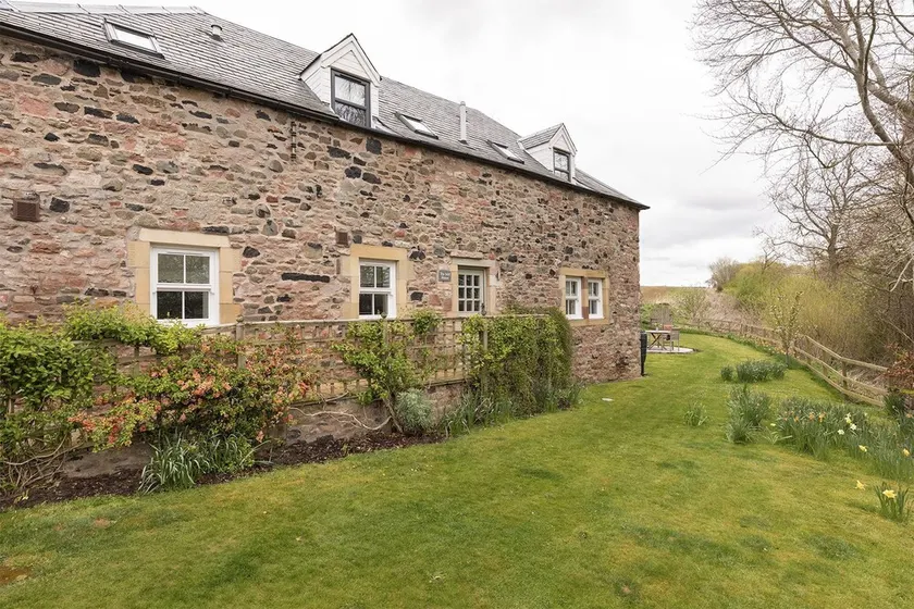 THE MILL HOUSE - perfect for families, country sports or a cosy retreat - Image 1