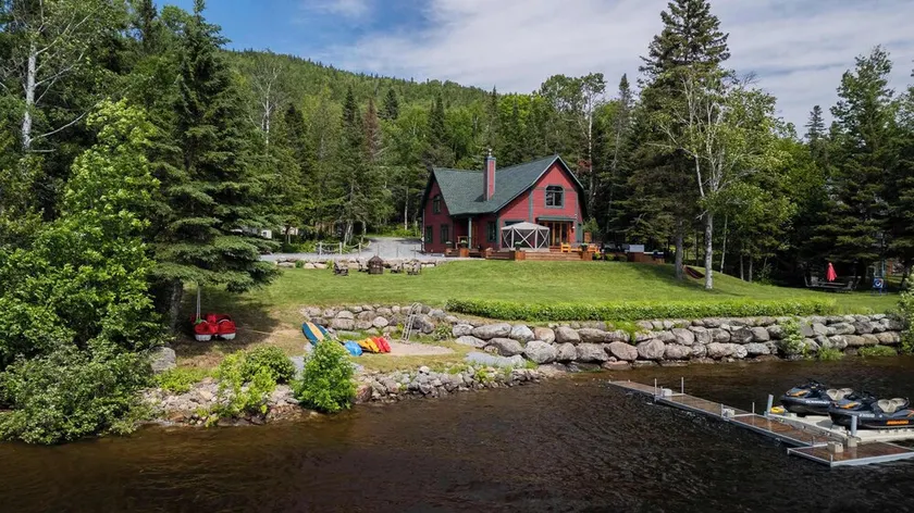 Grand Chene - Private Spa & Lakefront - Image 1