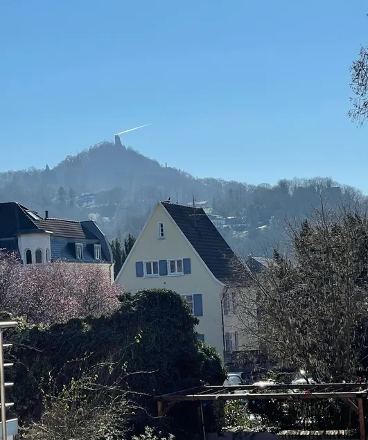 Drachenburg Castle and Drachenfels within walking distance - Image 1